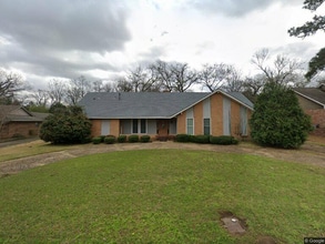 Building Photo - 3489 Fernway Dr