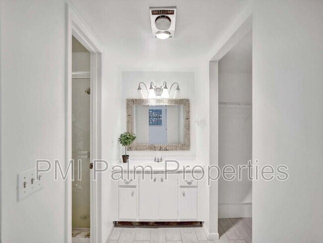 Building Photo - 10193 N Military Trl