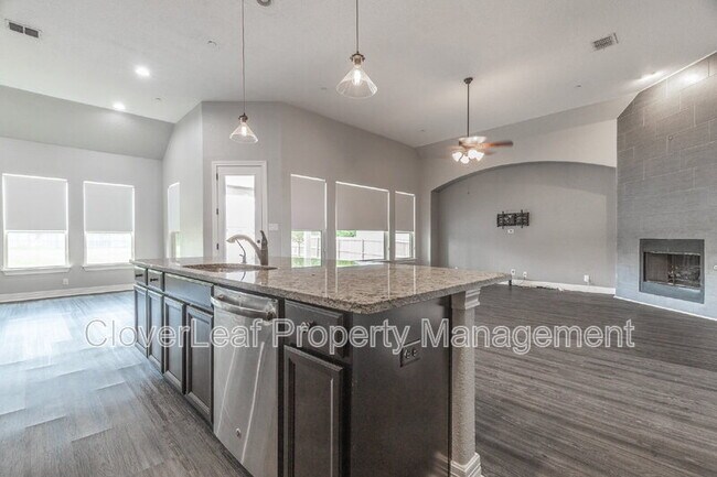 Building Photo - 6210 Fishpond Rd
