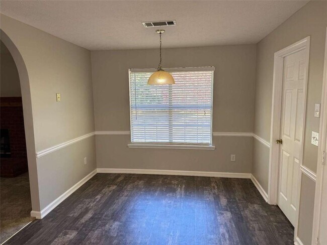 Building Photo - 1672 Walters Park Ct