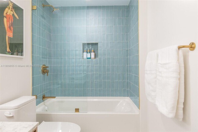 Building Photo - 159 NE 6th St