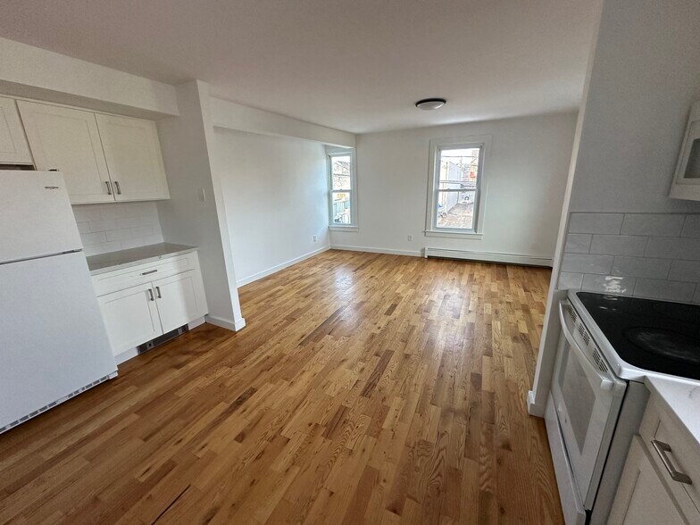 Building Photo - 20 Taff Ave