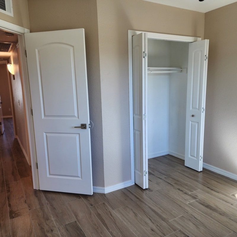 Building Photo - 608 S Pioneer