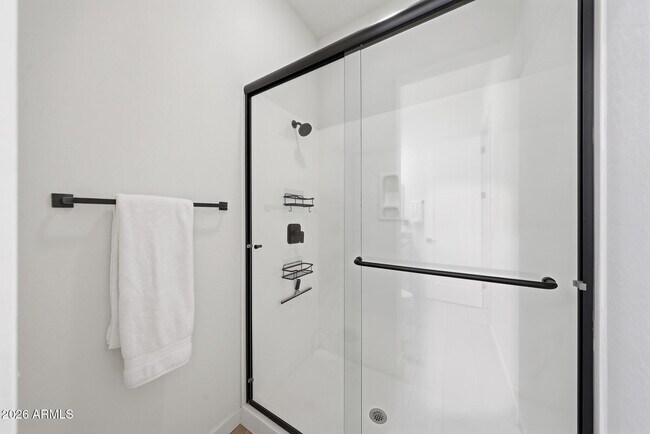 Building Photo - 4416 E Roy Rogers Rd