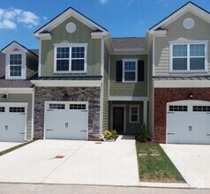 Building Photo - Amazing 3 Bed 2.5 Bath Townhome in Spring ...