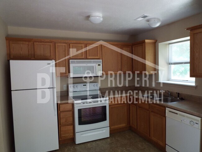 Building Photo - Perfect 3 Bedroom Home