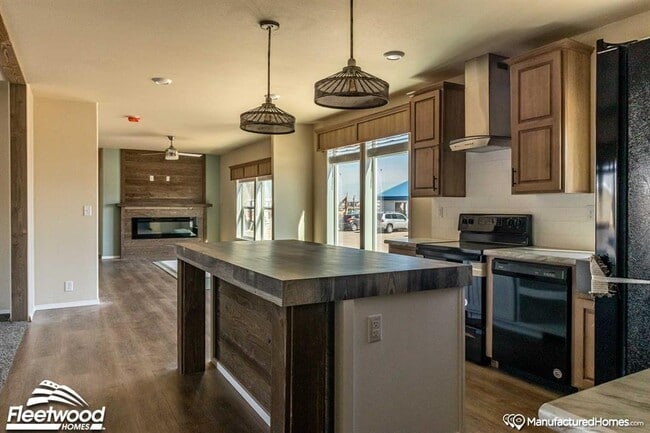 Building Photo - 17 Starling Dr