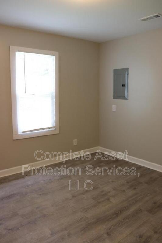 Building Photo - 2873 New Hampshire St