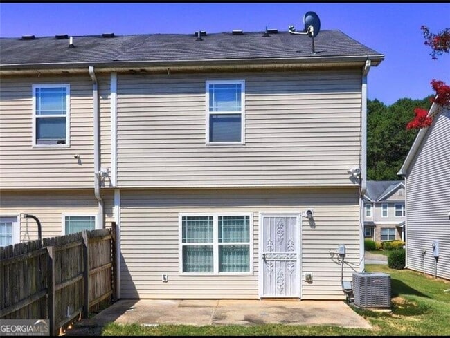 Building Photo - 6316 Ellenwood Dr