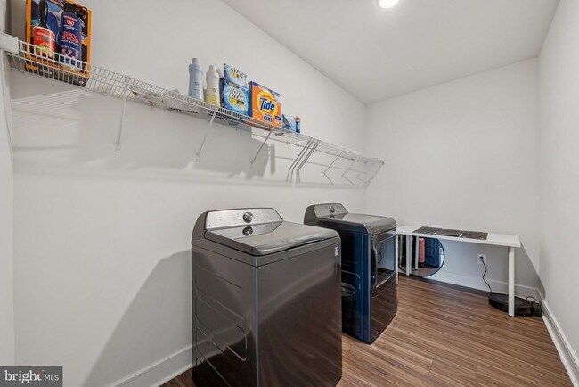 Building Photo - 101 Milvian Wy SE