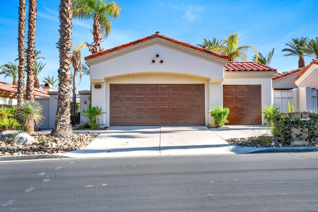 Building Photo - 125 Rainbird Cir