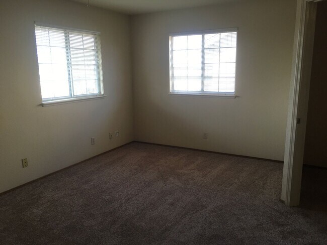 Building Photo - 4200 Stonewalk Ct