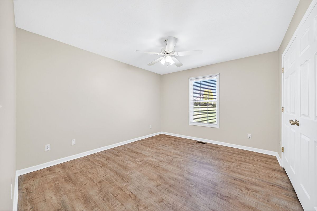 Building Photo - 39 Calloway Dr