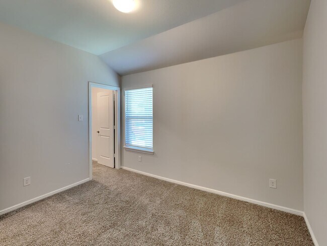 Building Photo - Chapel Creek Beauty with Designer Kitchen, Spacious Layout & Private Backyard Retreat!