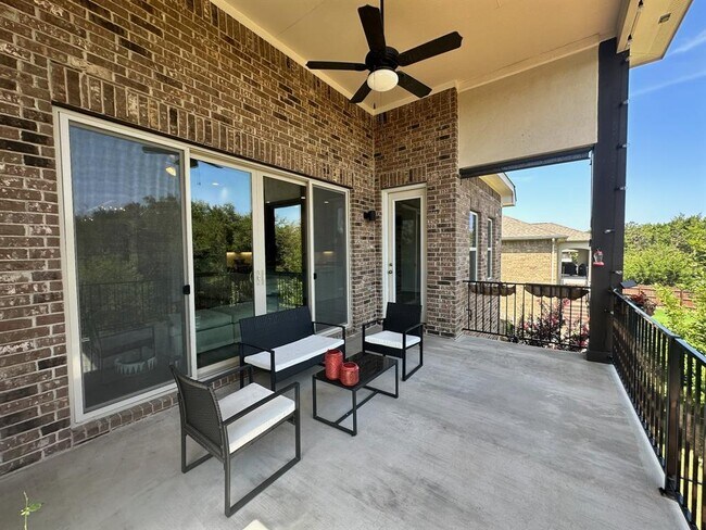 Building Photo - 240 Brentwood Dr