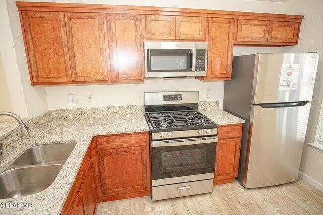 Building Photo - 3425 Risner Pl