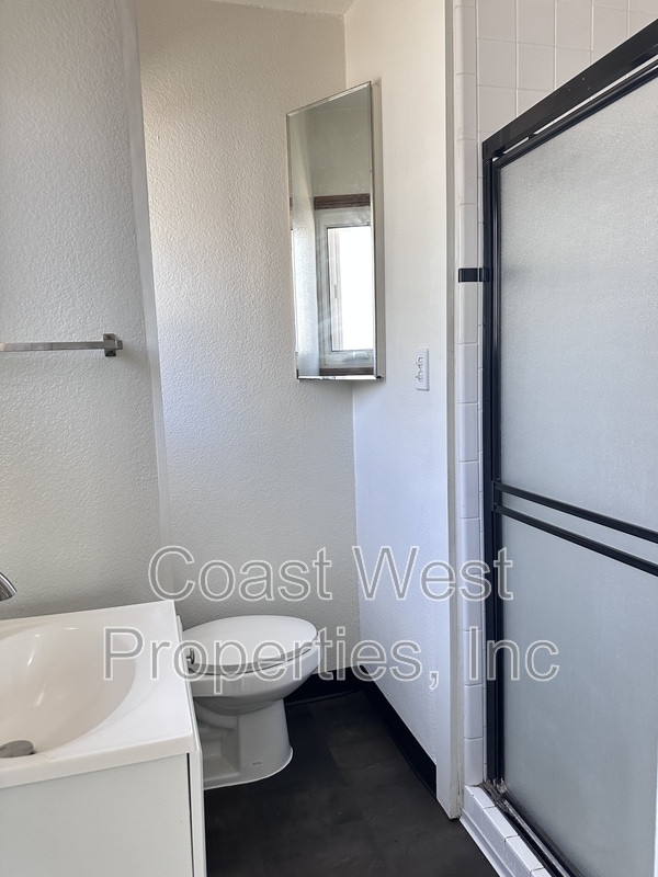 Building Photo - 3761 Herman Ave
