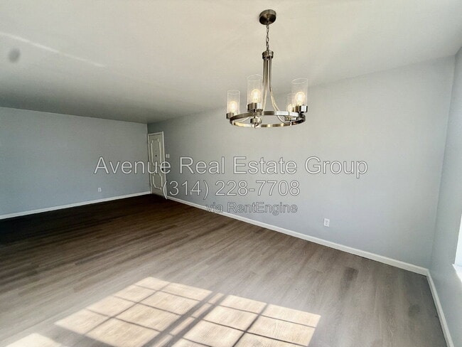 Building Photo - 1674 Blue Ridge Dr