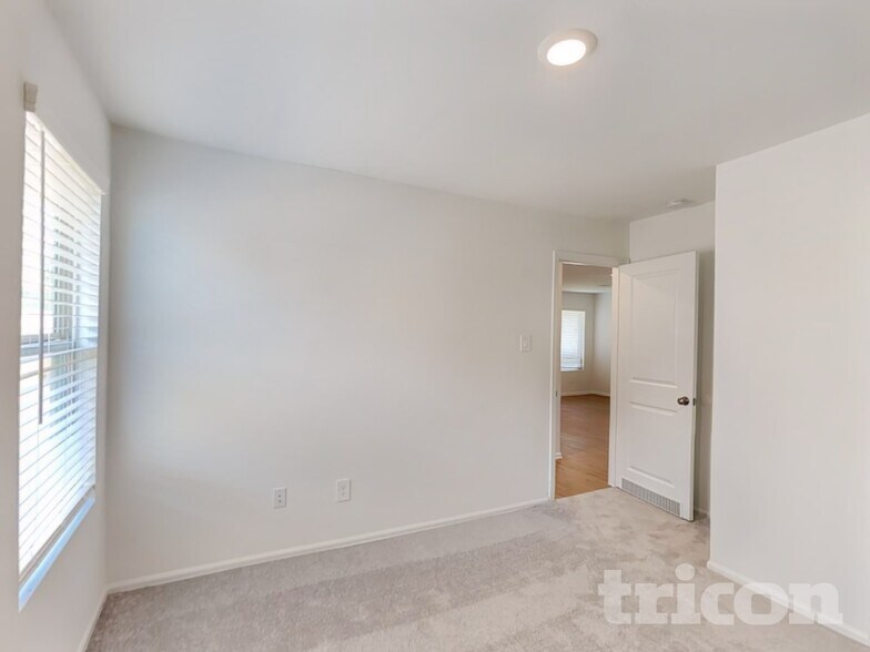 Building Photo - 3006 Twisted Myrtle Dr