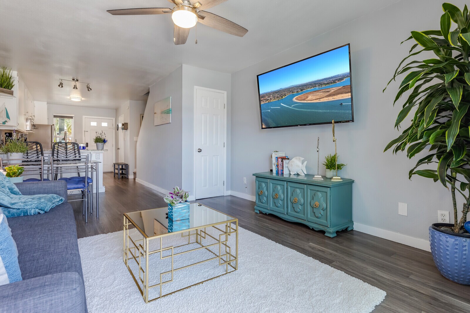 Building Photo - 1111 Seacoast Dr