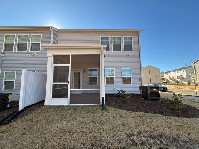 Building Photo - Stunning New Construction 3BD, 2.5BA End Unit Morrisville Townhome with Premier HOA Amenities in ...