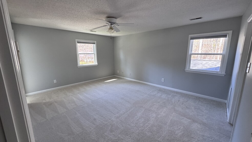 Main Bedroom from door - 4 Bunker Hill Pl