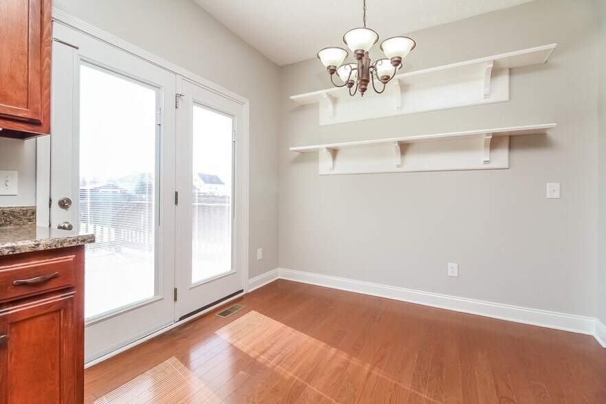 Building Photo - 1508 Jeter Way