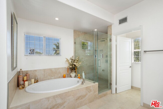 Building Photo - 7201 Rock Ridge Terrace