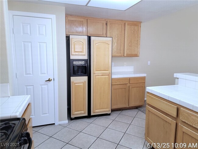 Building Photo - 194 Kachina Dr
