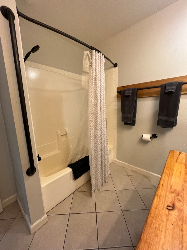 Building Photo - 12102 Carriage Ct SE