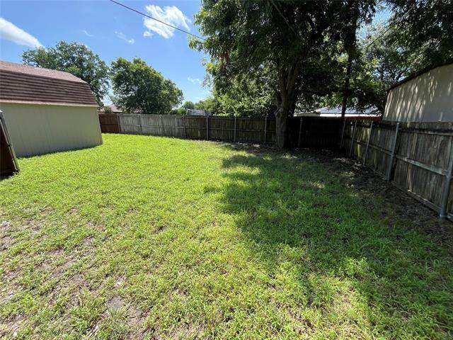 Building Photo - 826 Quinette Dr