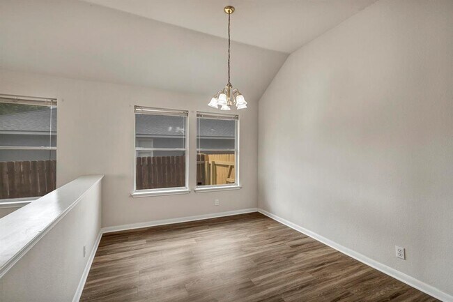 Building Photo - 216 Meadowside Dr