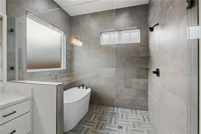 Building Photo - 550 Apollo Dr