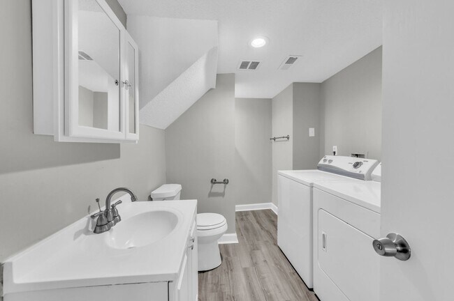 Floorplan - 4723-4725 MERCIER