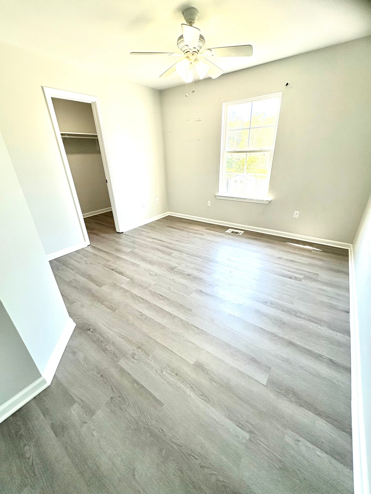 Building Photo - 1504 Southport Blvd