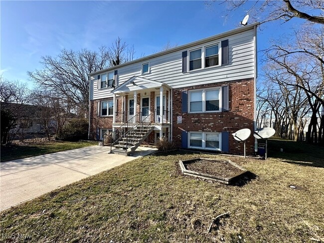 Building Photo - 4780 Pin Oak Dr