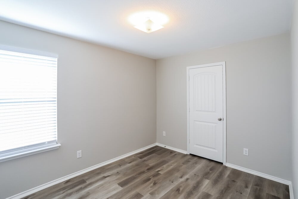 Building Photo - 1420 N Houston St