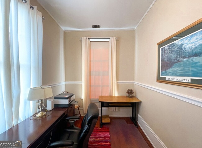 Building Photo - 305 Orange St