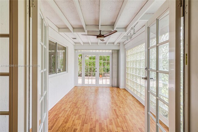 Building Photo - 1509 Canary Island Dr