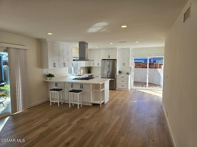 Building Photo - 1404 Suffolk Ave