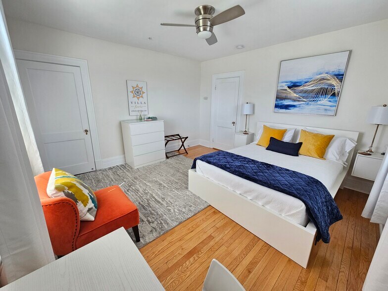 Building Photo - 3541 Fort Ave