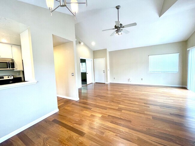 Building Photo - 11329 Avenida De Los Lobos