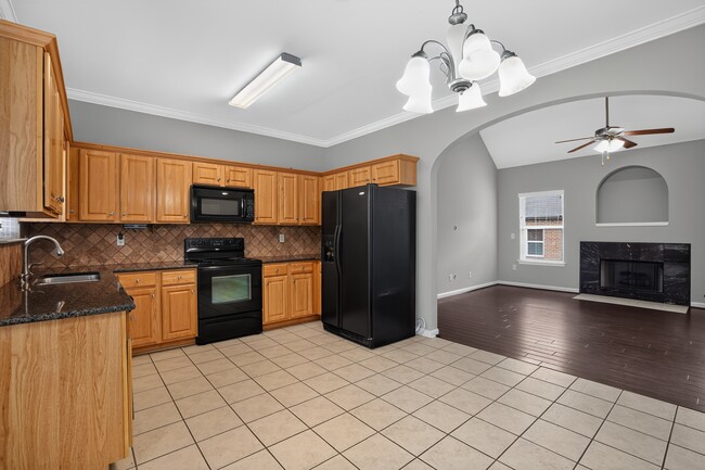 Building Photo - 265 Oxmoor Pl