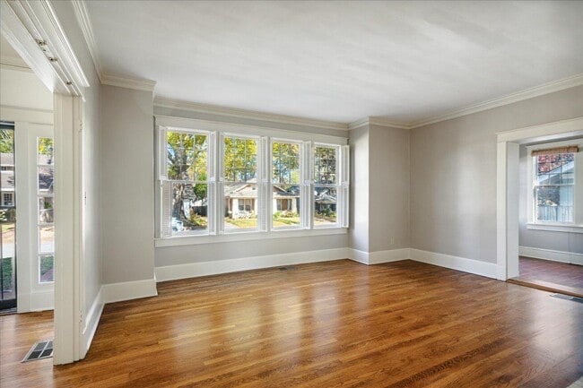 Building Photo - 1787 Vinton Ave