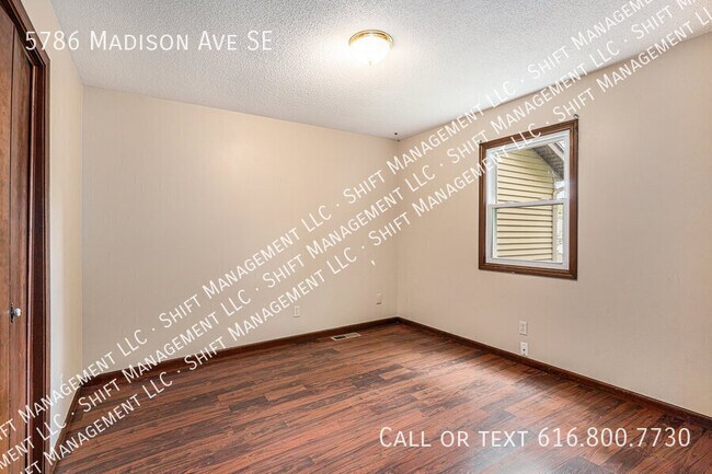 Building Photo - 5786 Madison Ave SE