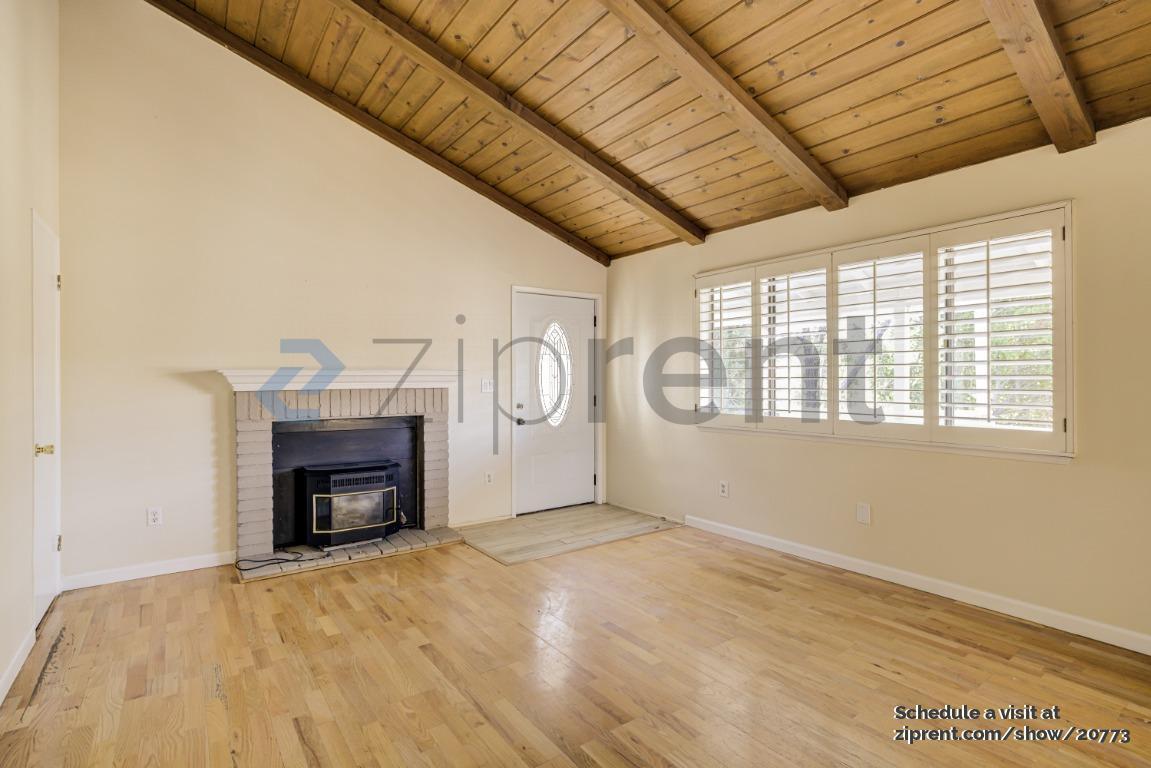 Building Photo - 14520 Hardtree Dr
