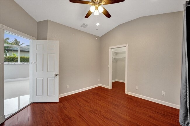 Building Photo - 8006 N Savannah Cir