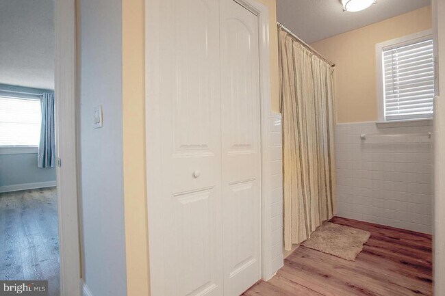 Building Photo - 6109 Atlantic Ave