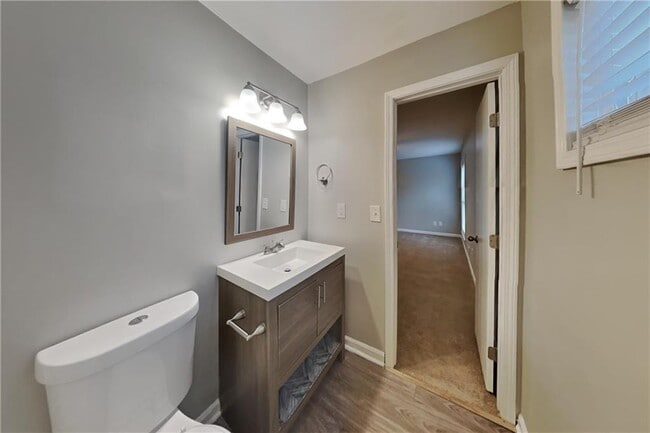 Building Photo - 1734 Wingard Dr