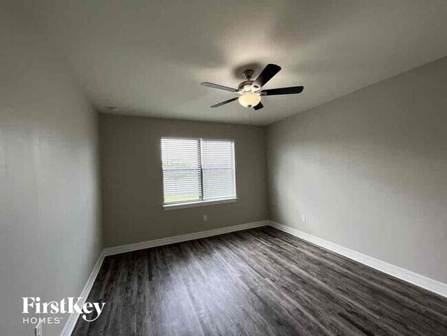 Building Photo - 2535 Marton Oak Blvd
